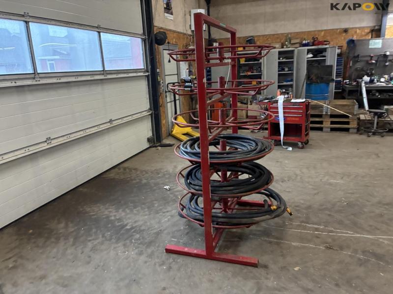 Shelf for hydraulic hoses 2