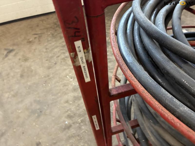 Shelf for hydraulic hoses 10