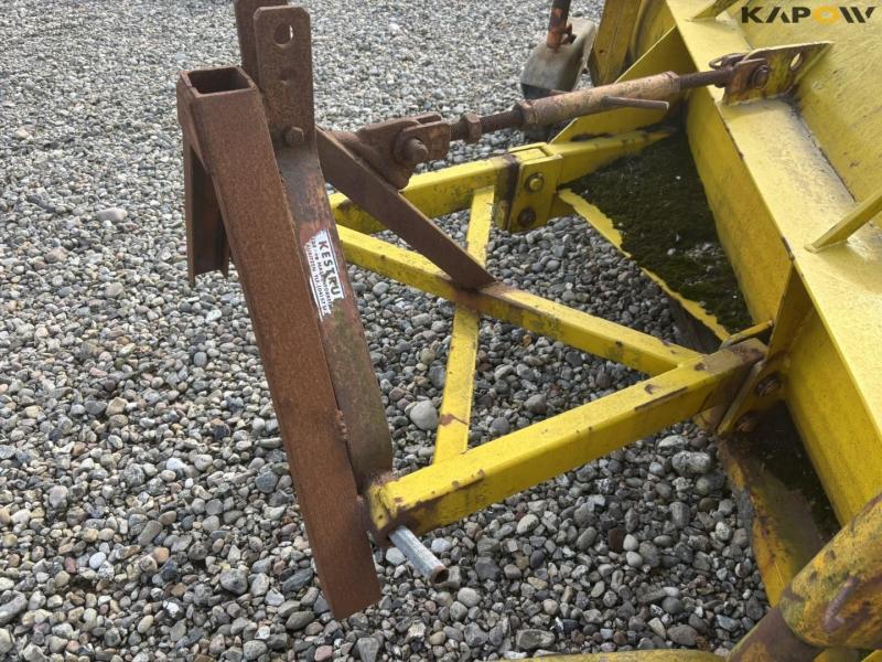 Snow plow with A-frame 18