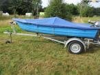 12-foot boat with motor and trailer 7