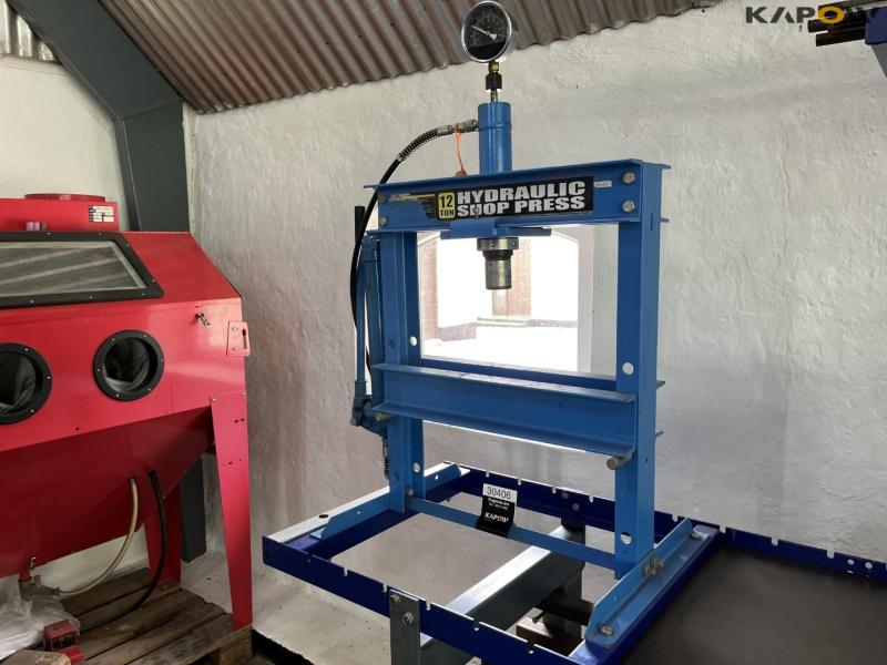 12 ton presses 1