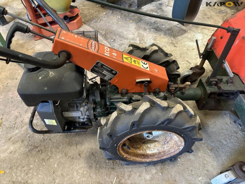 2-wheeled tool carrier with broom 5