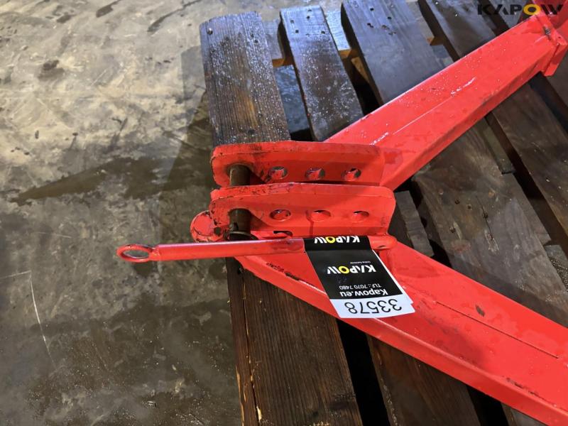 3-point suspension 11