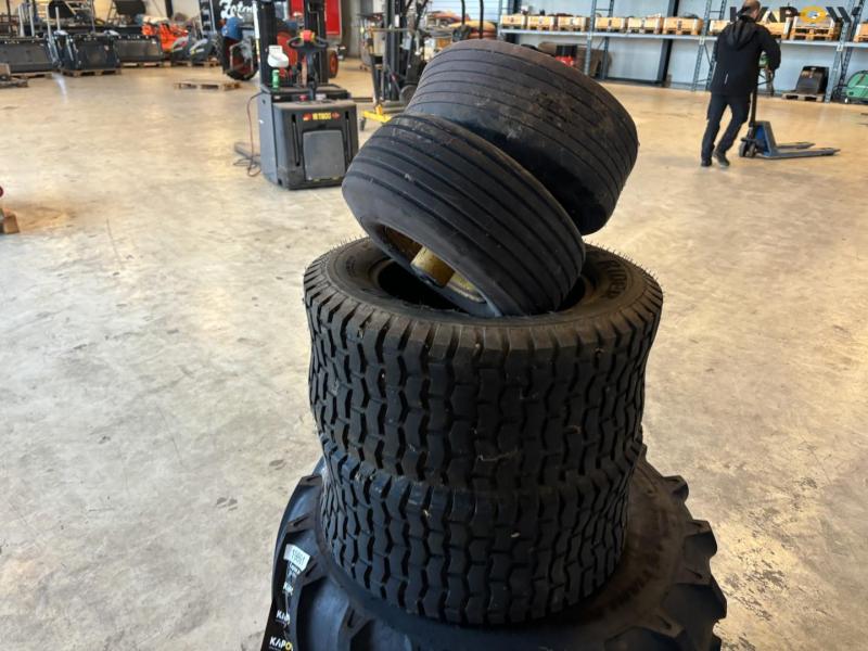 3 sets of tires 7