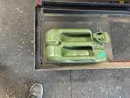 3 pieces of trolley with contents 15