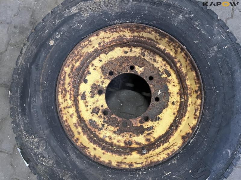 315/70-R22.5 complete wheel 8