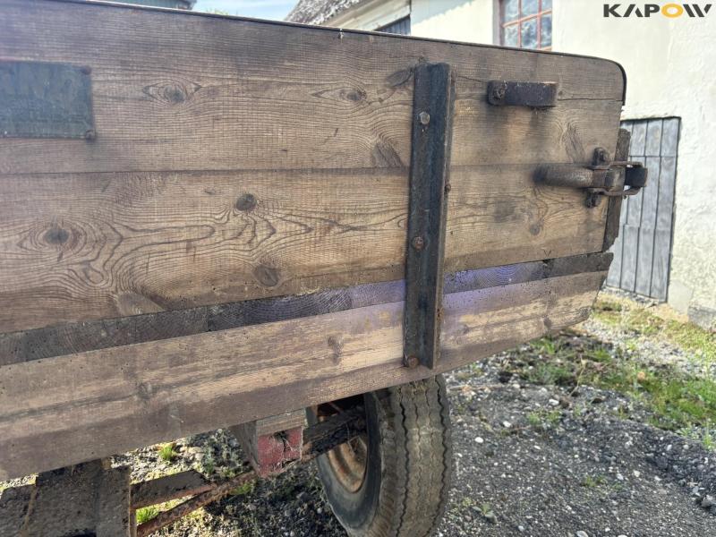 4 wheeled carriage 10