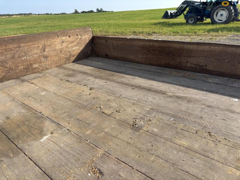 4 wheeled carriage 35