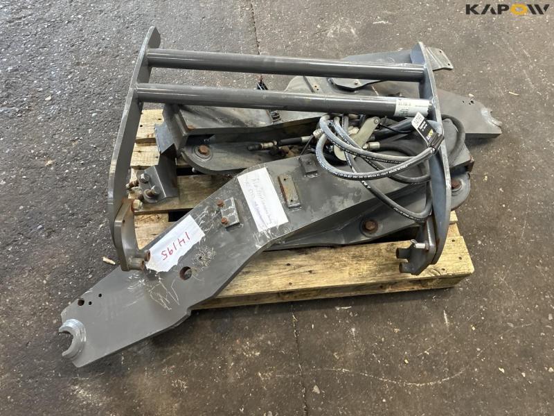 Ålö front loader bracket for MF8737 10