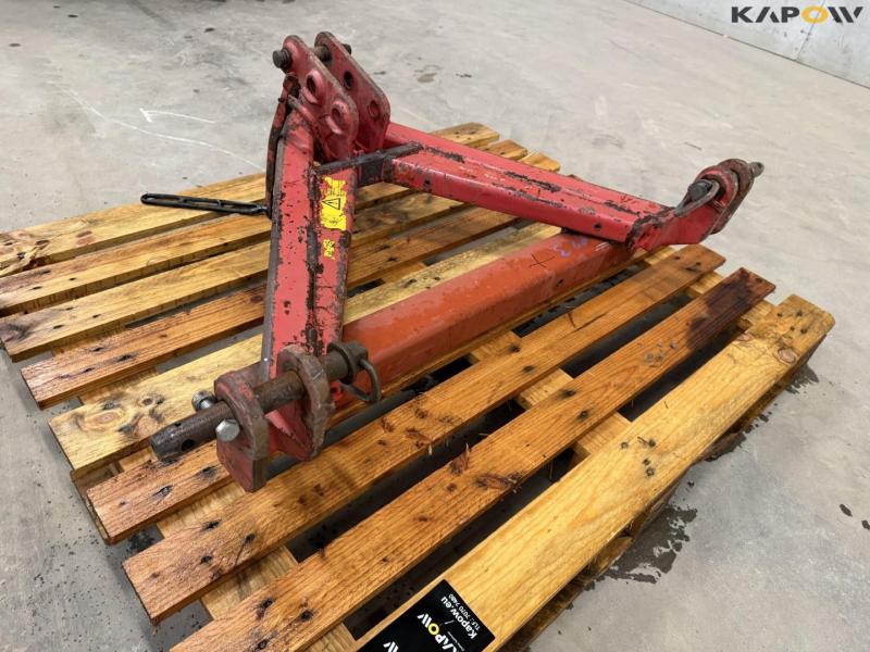 A-frame with three-point hitch 10