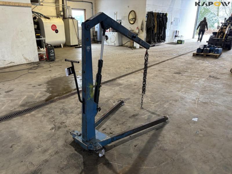 AC workshop crane 6