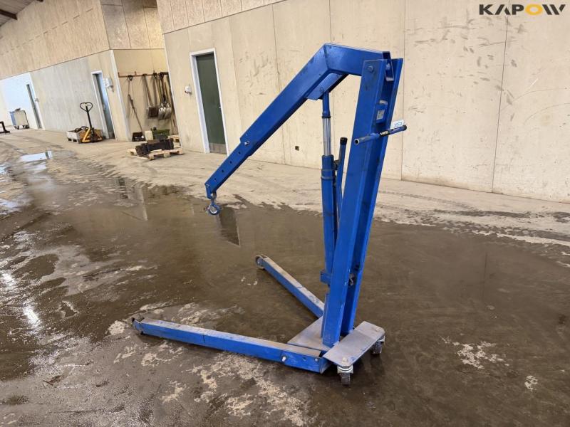 AC workshop crane 6
