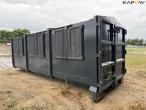 Waste container 7