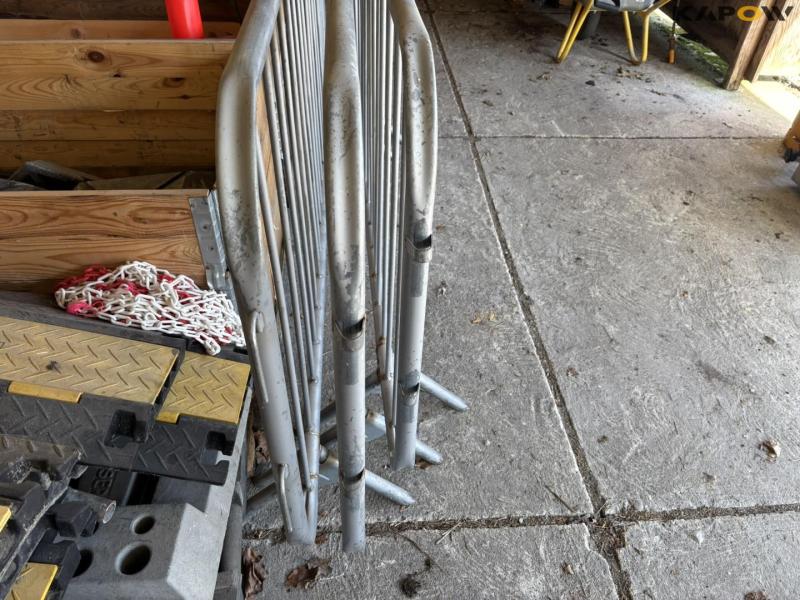 Barriers and road materials 4