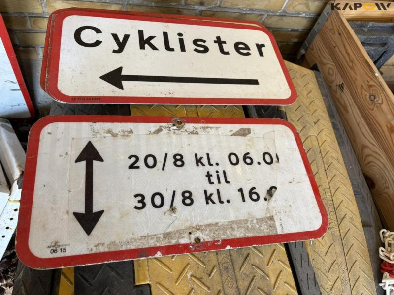 Barriers and road materials 32