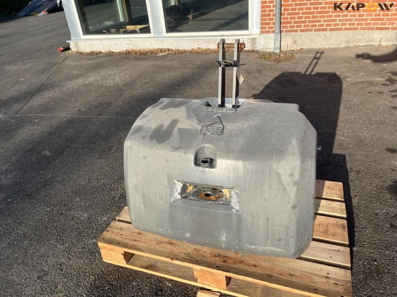 Agro Parts 1250kg weight block 2