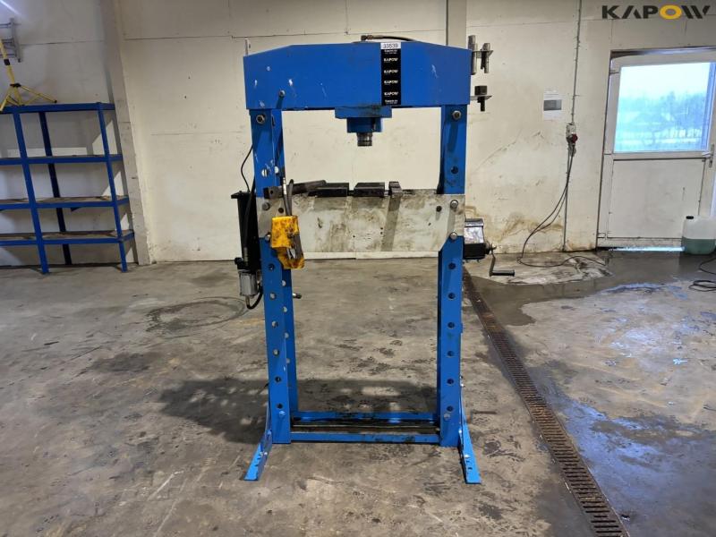 Aj Wholesale presses 2