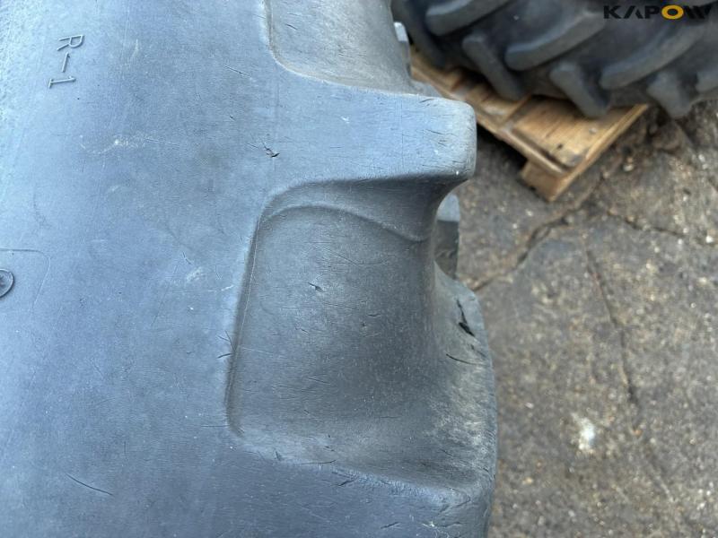 Allaince 270/95-R36 complete wheels 17