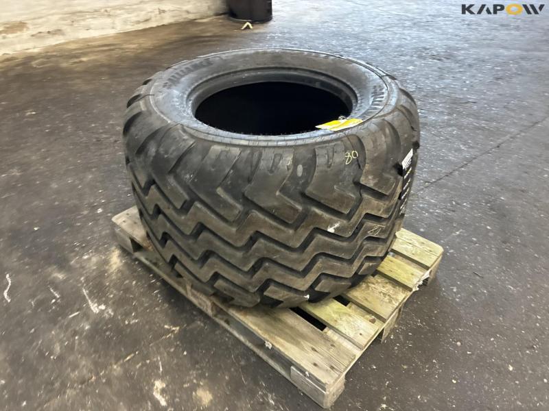 Alliance 620/40-R22.5 tires 3