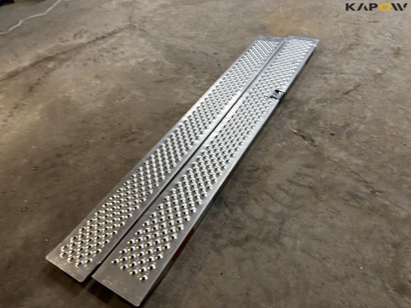 Aluminum ramps - 2 pcs. 4