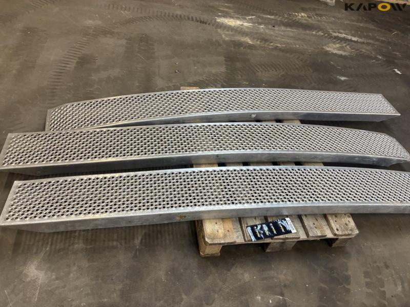Aluminum ramps 12