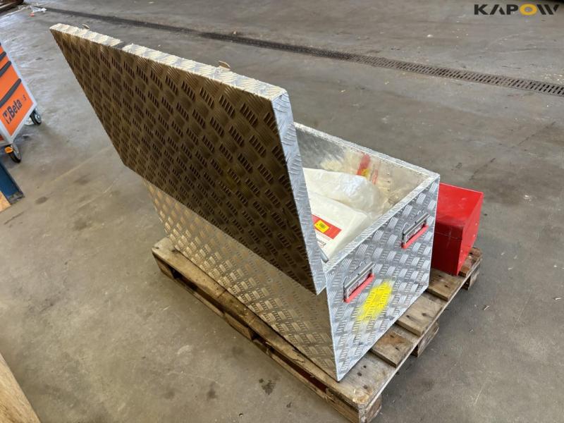 Aluminum box and tools 11