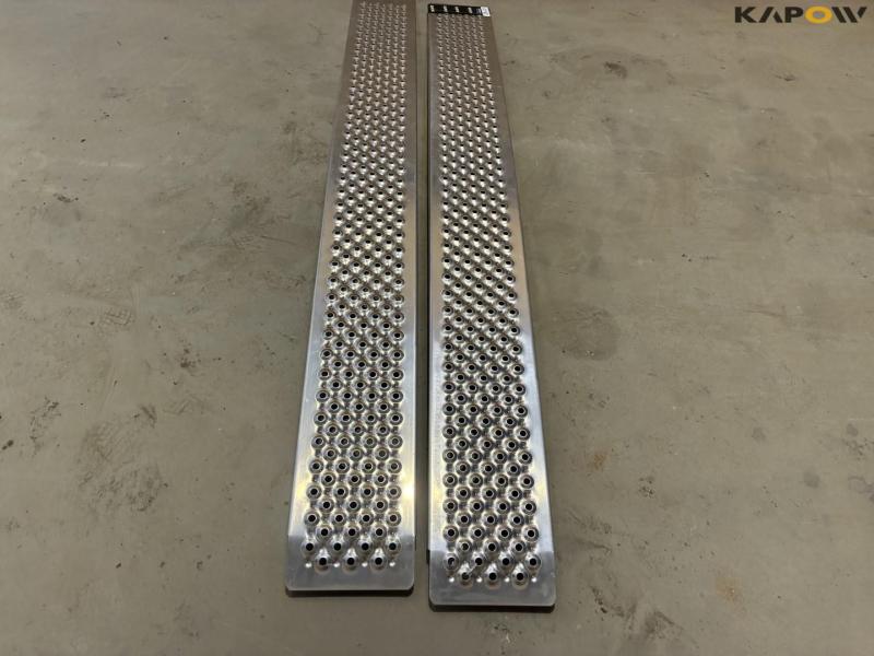 Aluminum ramps 8