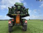 Amazone UX 6200 Super trailer sprayer 30 meters 3