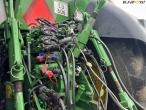 Amazone UX 6200 Super trailer sprayer 30 meters 8