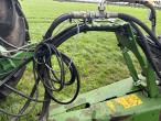 Amazone UX 6200 Super trailer sprayer 30 meters 9