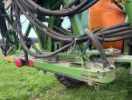 Amazone UX 6200 Super trailer sprayer 30 meters 79