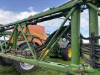 Amazone UX 6200 Super trailer sprayer 30 meters 81