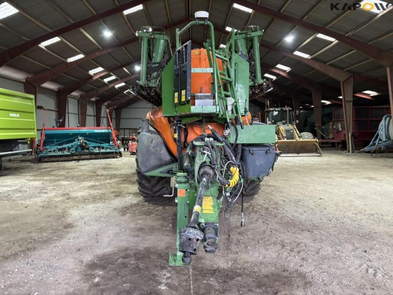 Amazone UX4200 trailer sprayer 2