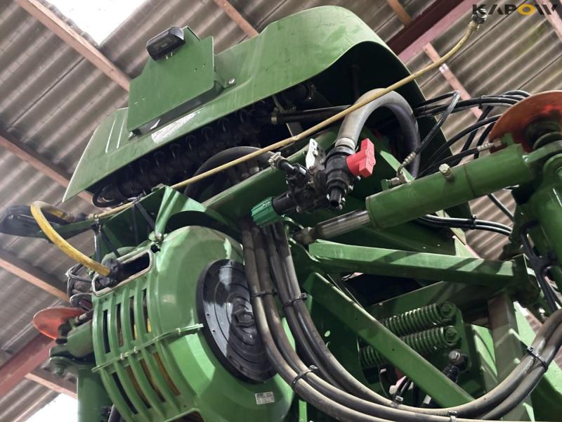 Amazone UX4200 trailer sprayer 39