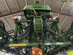 Amazone UX4200 trailer sprayer 38