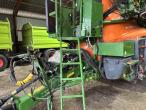 Amazone UX4200 trailer sprayer 65