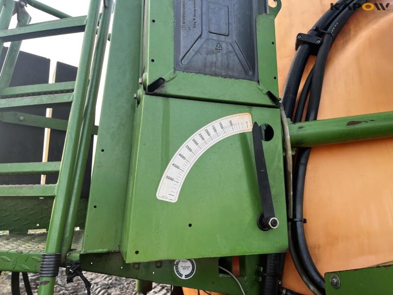 Amazone UX5200 sprayer with 36 meter boom. 13