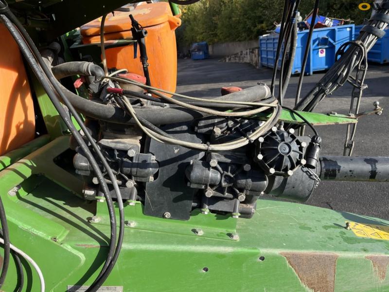 Amazone UX5200 trailer sprayer with 30 meter boom 22