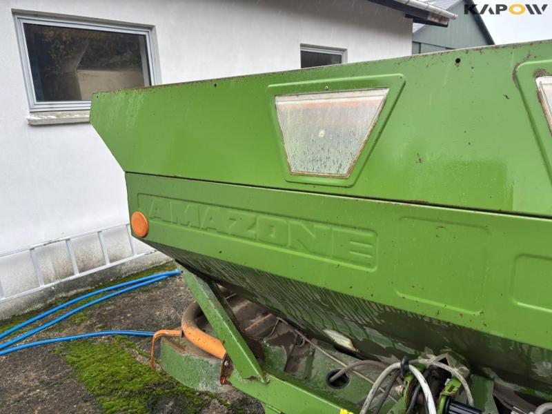 Amazone ZA-M Max spreader 13