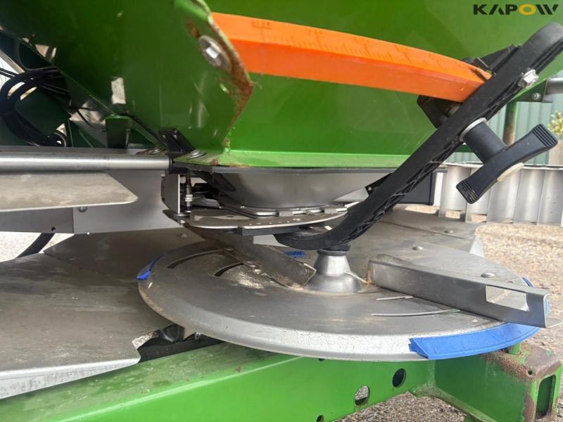 Amazone ZA-M ultra 3000 fertilizer spreader 19