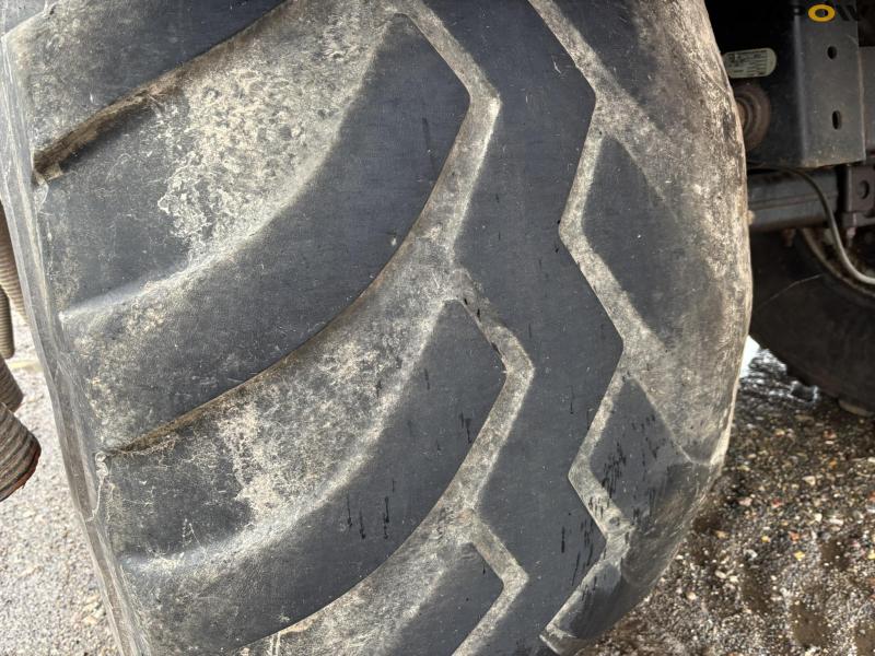 AP 25 slurry tanker with 28 m drag hoses and crane 39