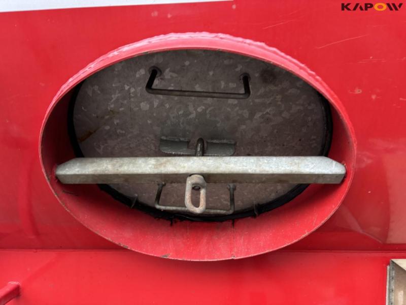 AP 25 Slurry tanker. 57