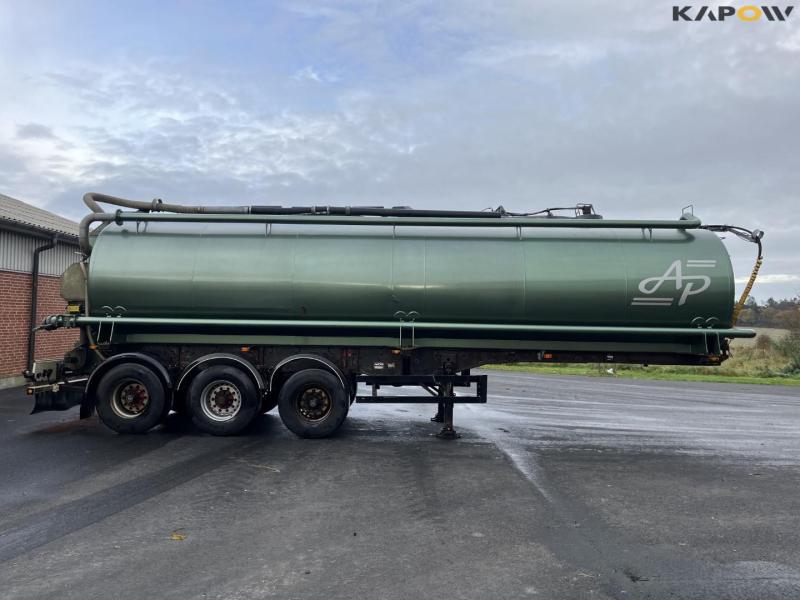 AP 34m3 slurry trailer 4