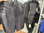 Work clothes and gloves 8