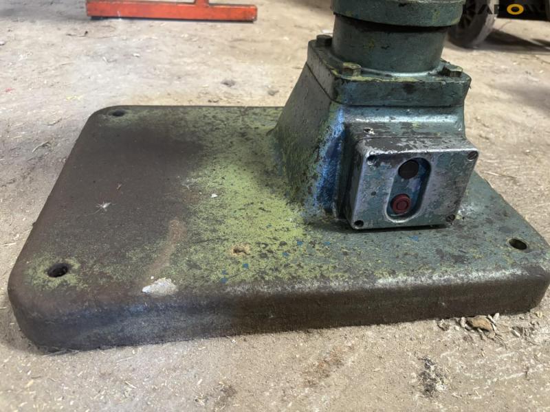 Arboga E825 pillar drill 4