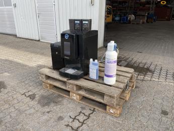 Armonia soft plus FM coffee machine with milk cooler