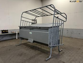 Arnes Smedie calf shelter