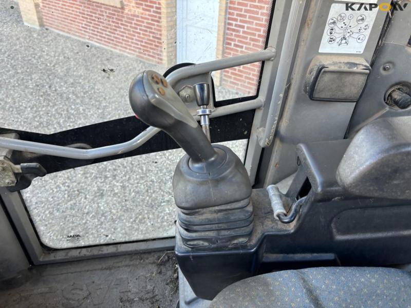 Atlas 55 loader with bucket and pallet forks 30