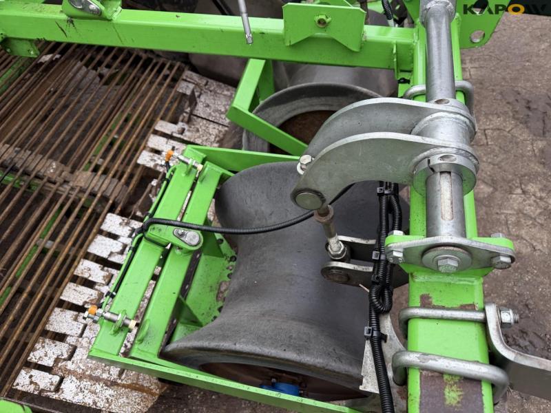 AVR Spirit 9200 potato harvester 29