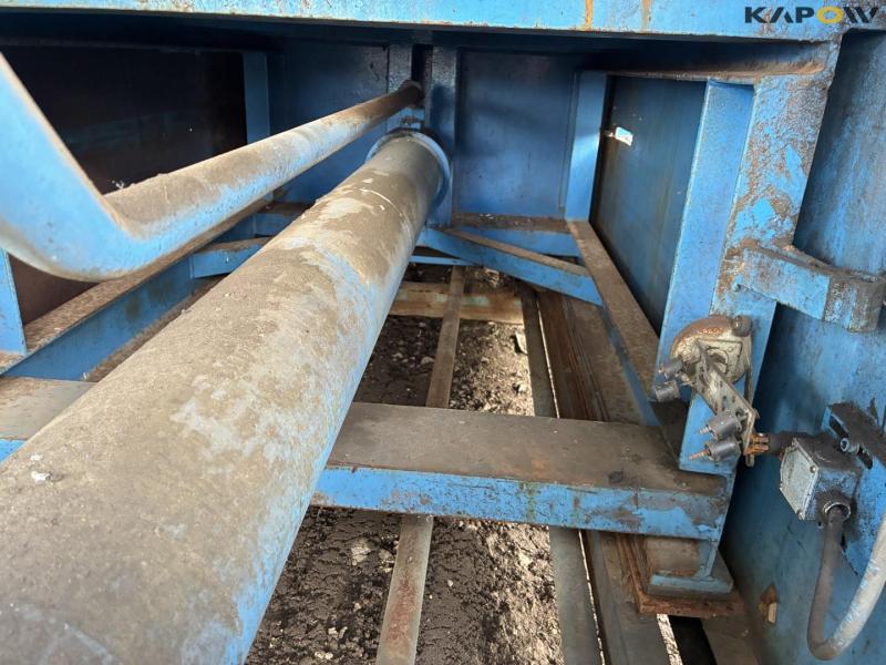 B.V. Machinefabriek BOA FD 25 LB hydraulic press and conveyor belt 22